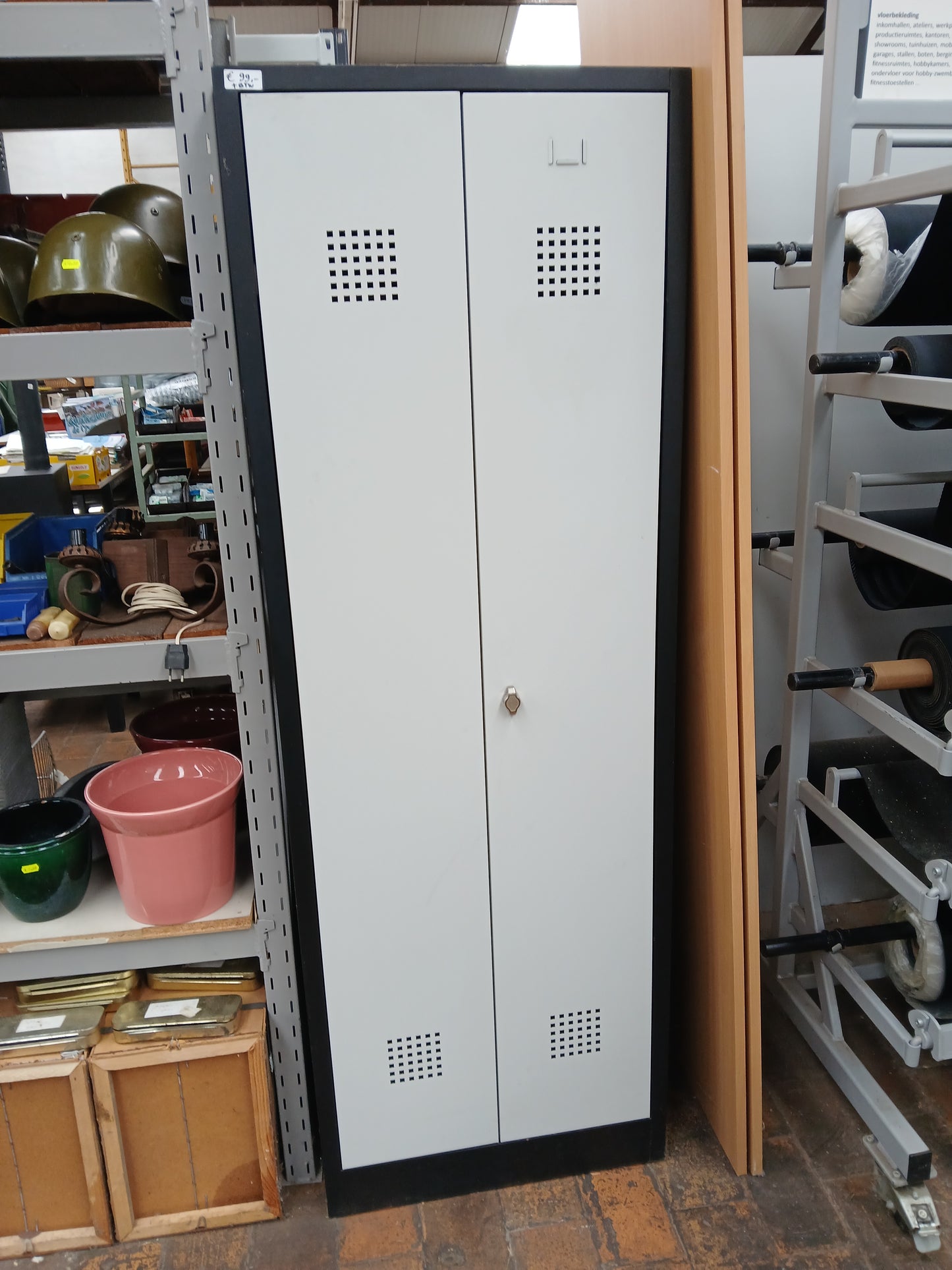 Kledij kast, locker kast