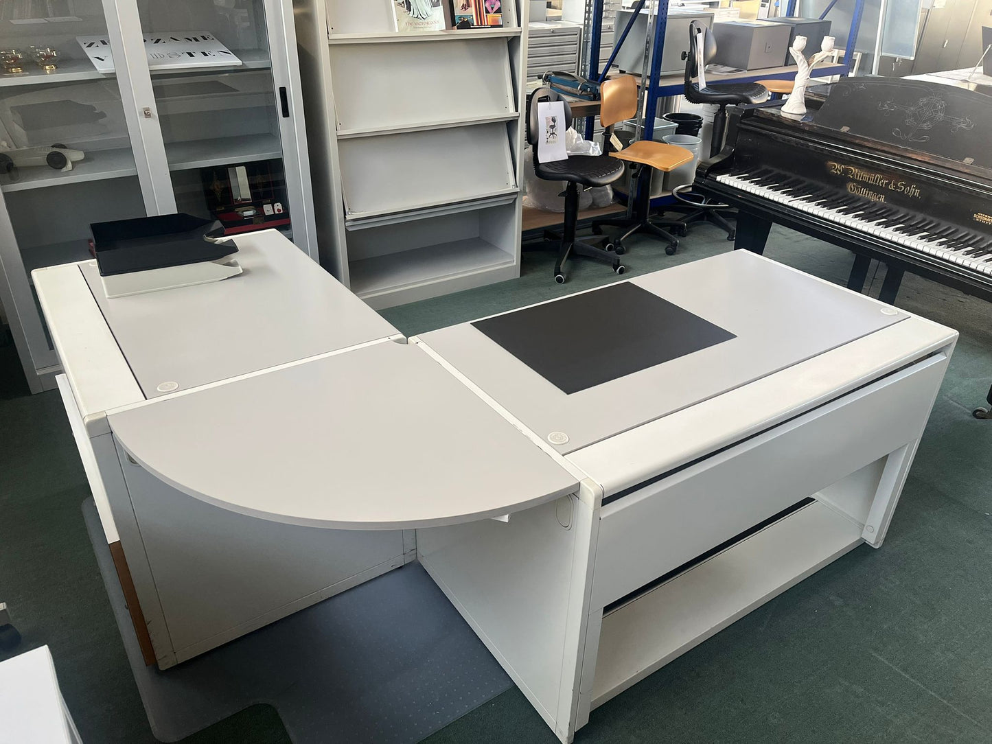 Bureautafel in L-opstelling