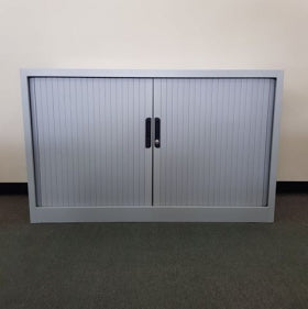 Roldeurkast - H: 75 cm x Br: 120 cm x D: 46 cm