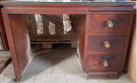 Antieke houten bureau