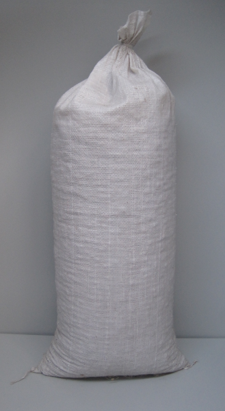 Zandzakje in witte polypropyleen