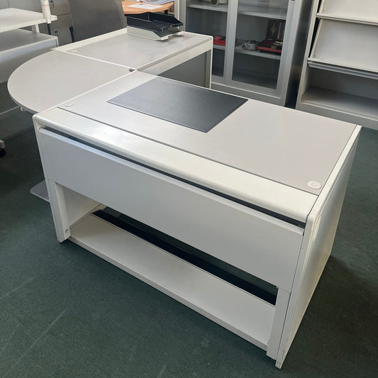 Bureautafel in L-opstelling