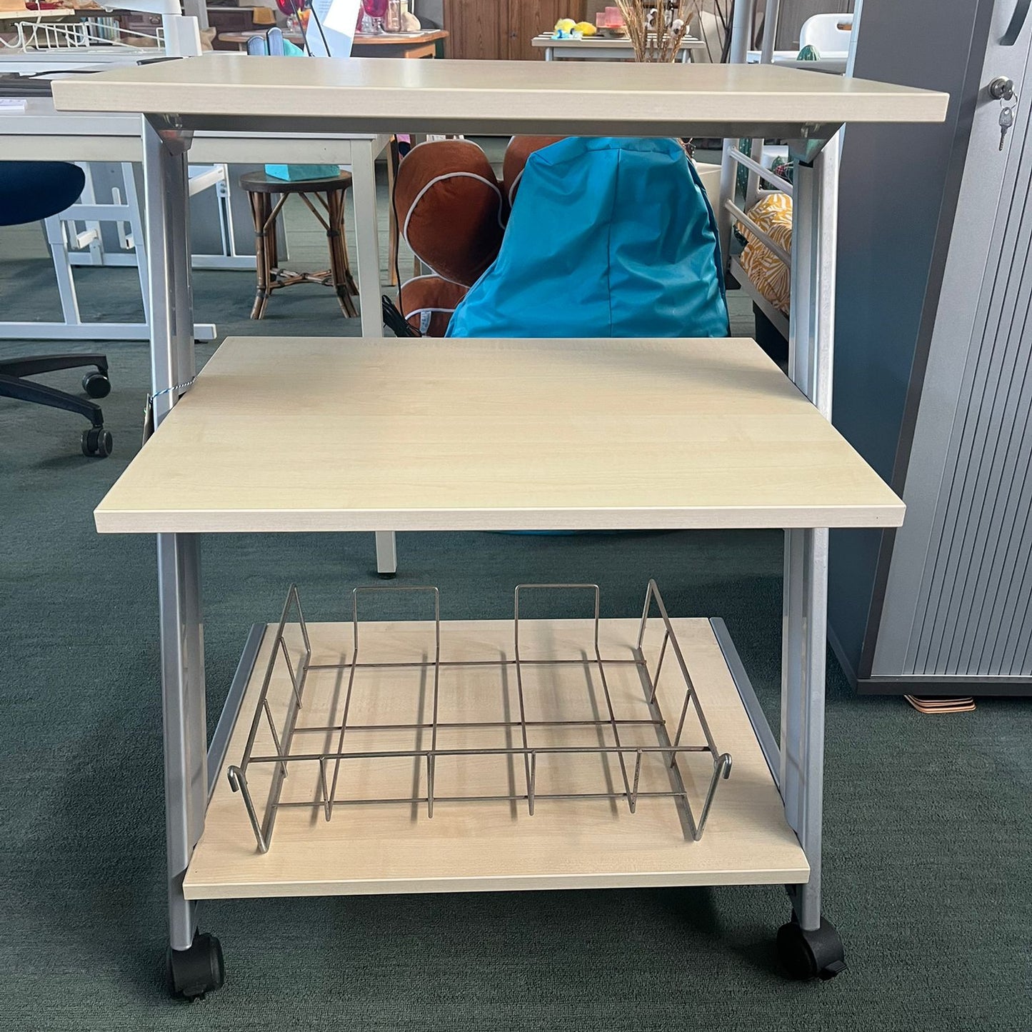 Printertafel op wieltjes