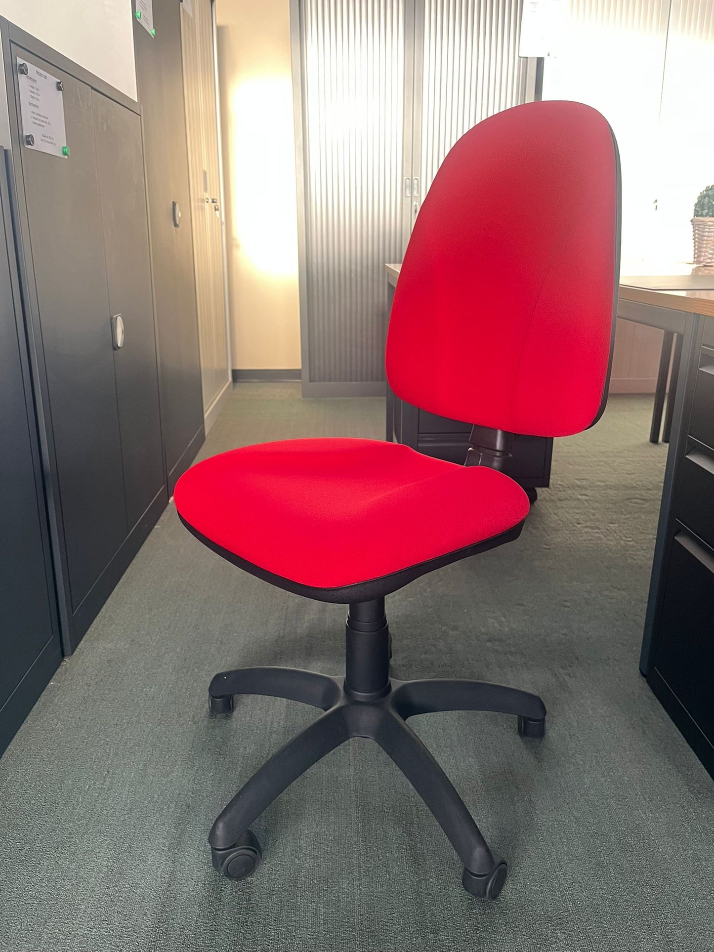 Rode bureaustoel