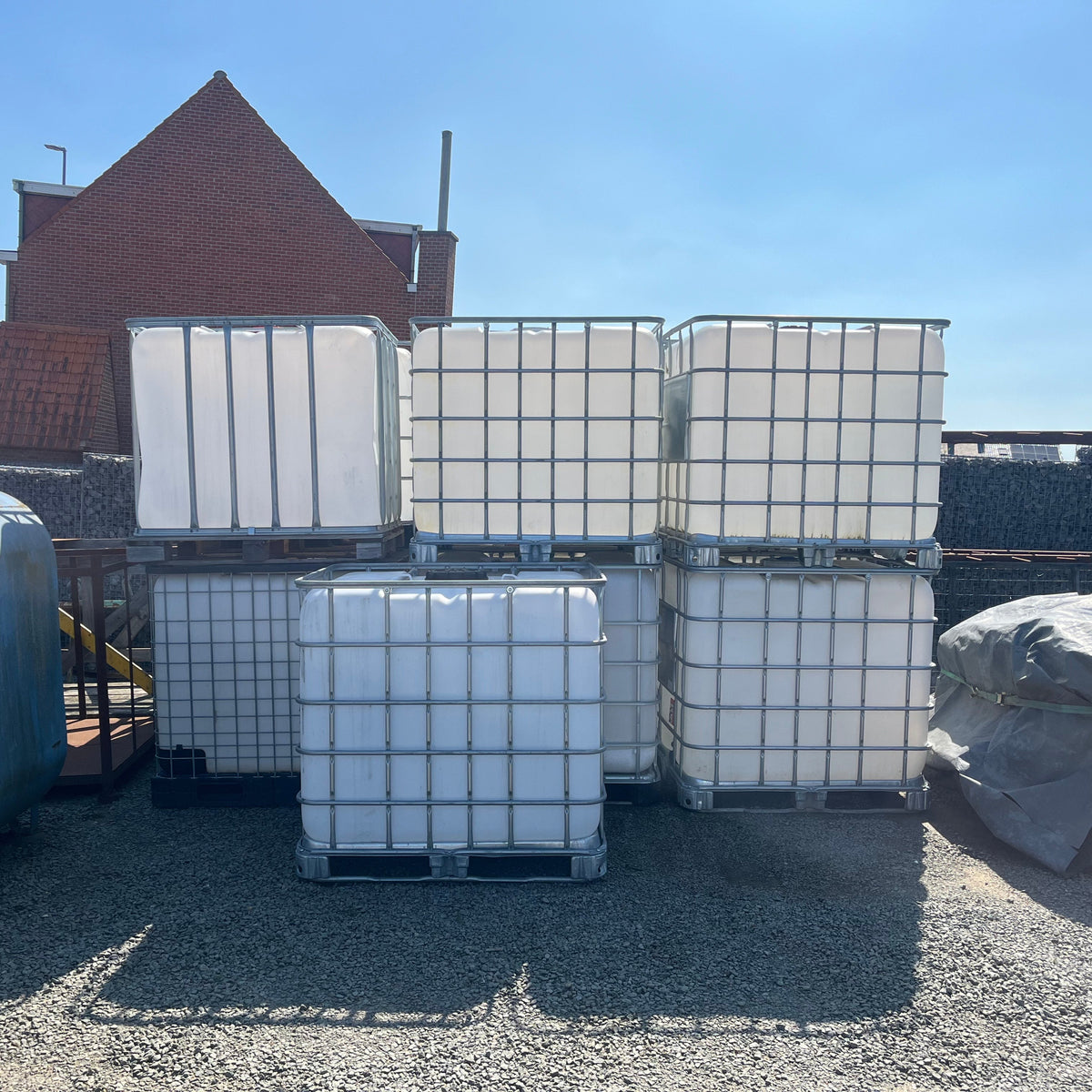 Container Leger IBC container inhoud 1000 liter – Legerstock Debackere