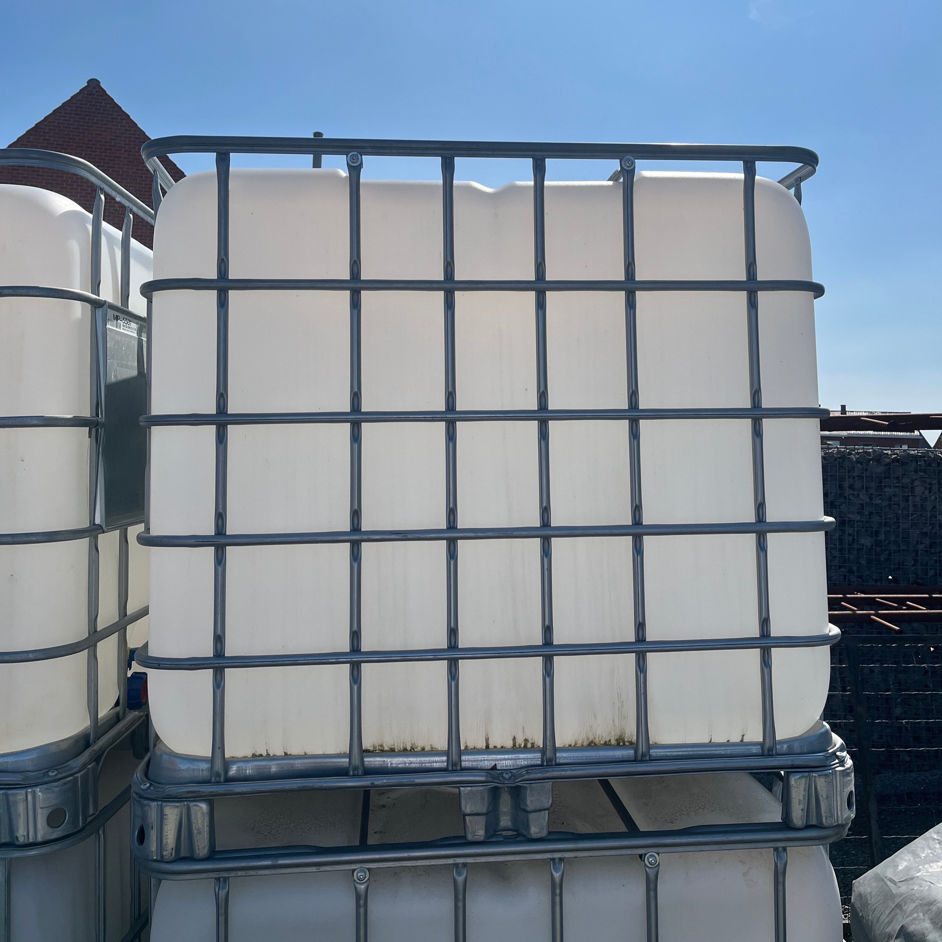 Container Leger IBC container inhoud 1000 liter – Legerstock Debackere